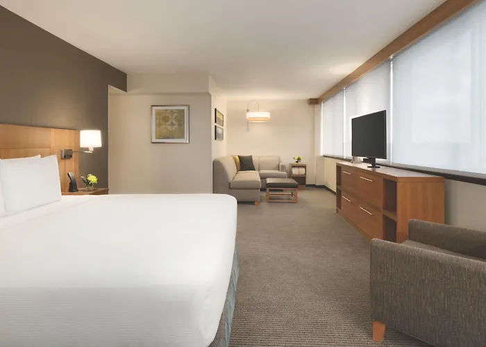 Hyatt Place Chicago O'hare Airport 3*