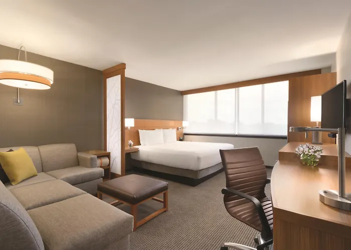 Hyatt Place Chicago O'hare Airport Hotel
