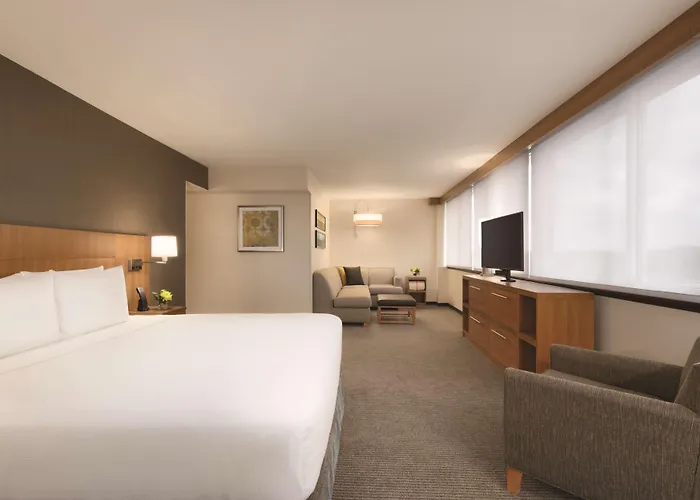 Hyatt Place Chicago O'hare Airport 3*